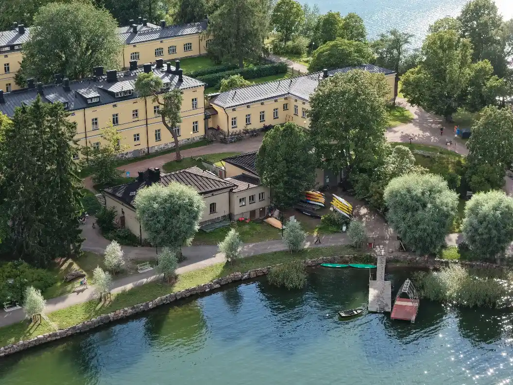 sauna & sea — Lapinlahden Lähde Sauna