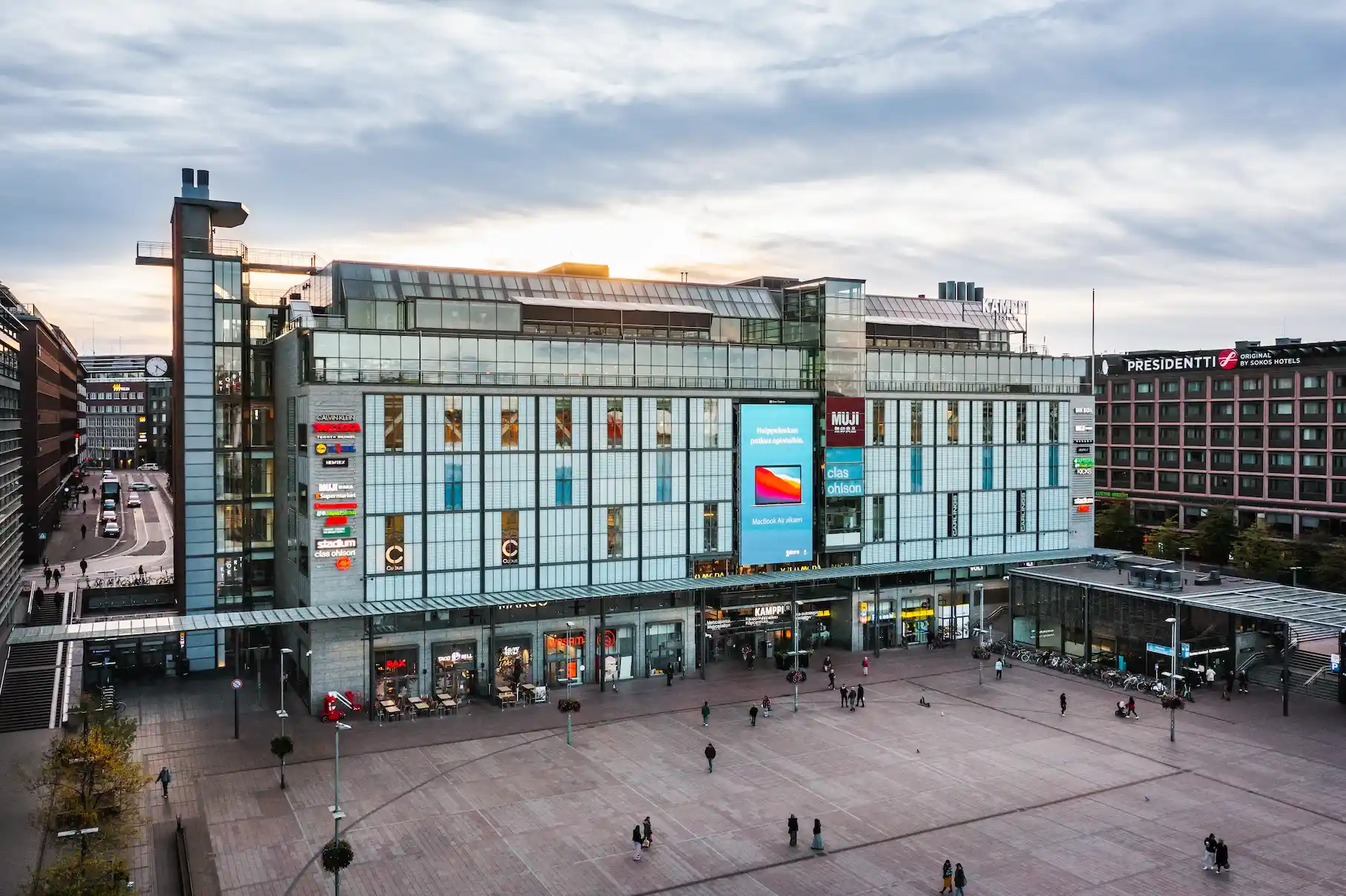 shopping & markets — Kamppi Shopping Centre