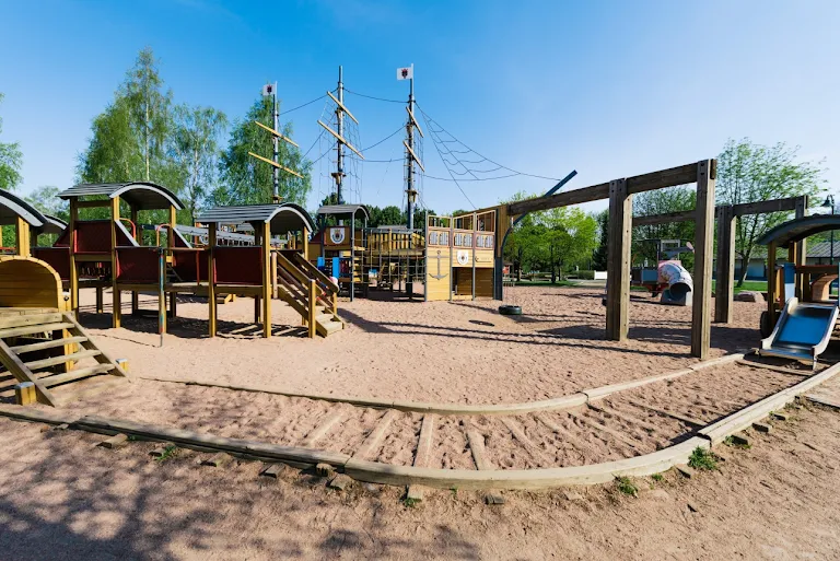 family-friendly — Pelle Hermanni Playground